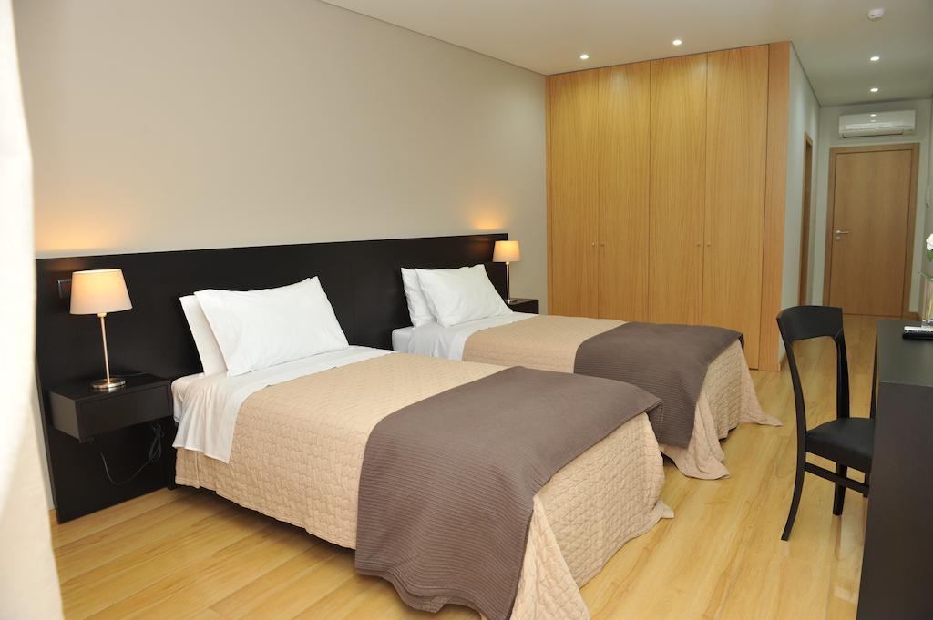 Pensao Santo Antonio Hotell Vila Nova de Famalicão Rum bild